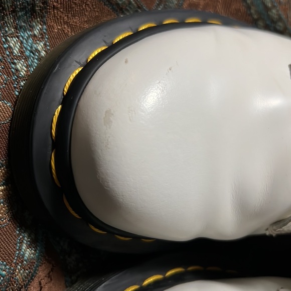 Dr Martin's White Leather Lace Up Boots - Picture 7 of 8